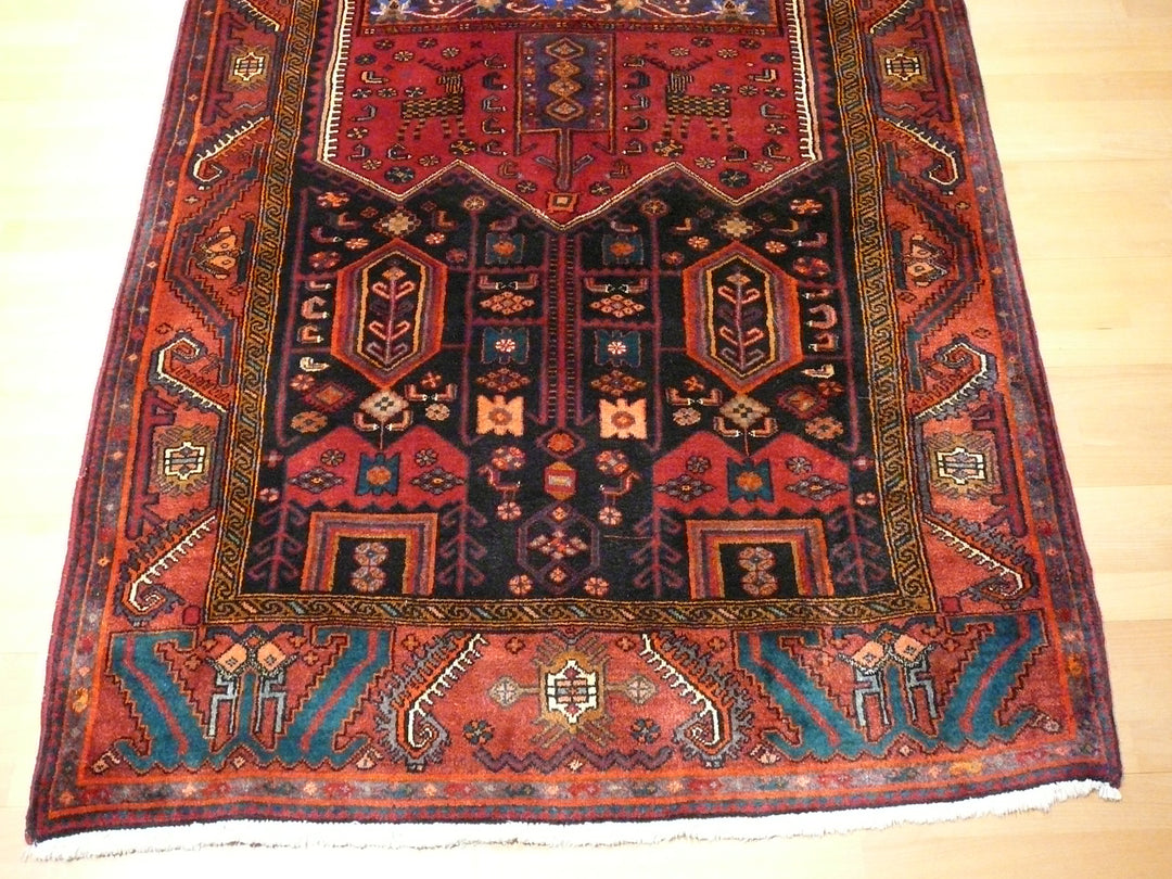 Bidjar rug 130 x 274 cm, vintage, red and black animal design, 08853 – view 3