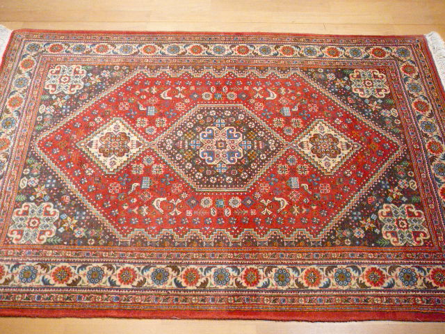 Abadeh rug hand knotted wool 4.8 x 3.2 ft / 147 x 98 cm