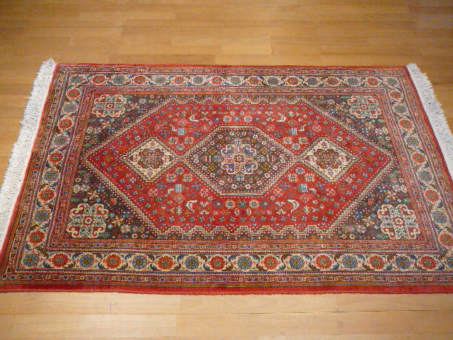Abadeh rug hand knotted wool 4.8 x 3.2 ft / 147 x 98 cm