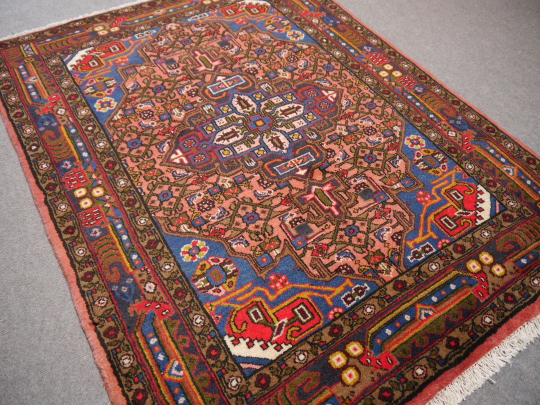 Songhor Koliai Persian rug 103 x 142 cm, rose, vintage, 12645 – view 3