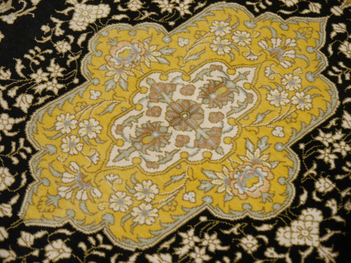 Qum silk rug back and knotting detail – 13195