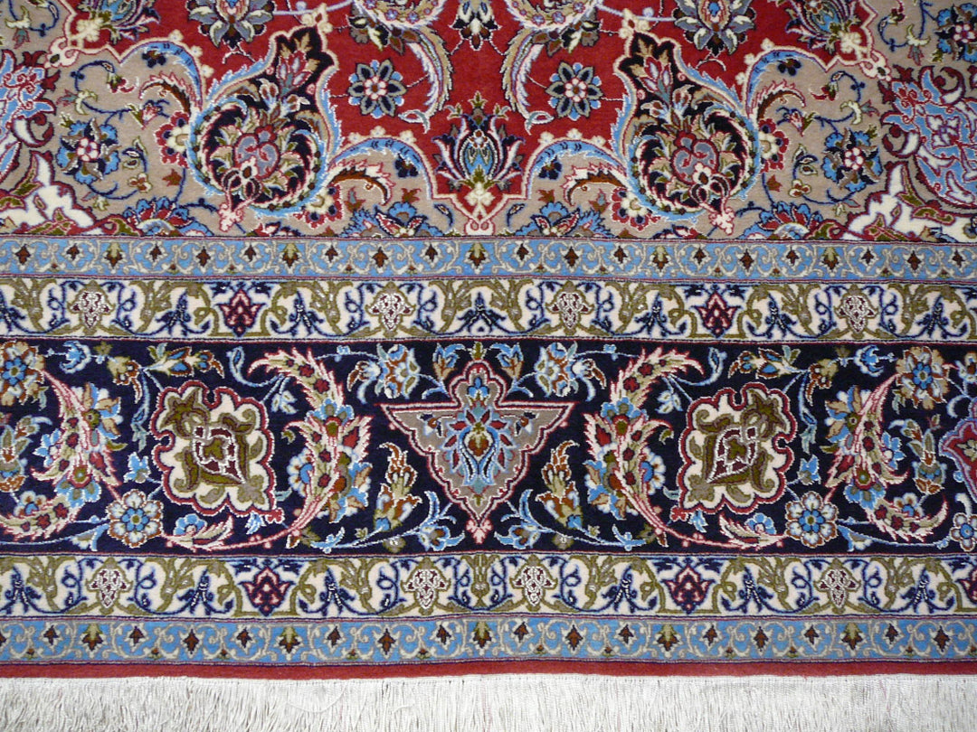 Shop the luxurious Isfahan rug, a perfect Persian rug made from Kurkwool and Silk. Size 10'9'' x 6'6''. Handwoven elegance for your home decor. 13592 Djoharian 