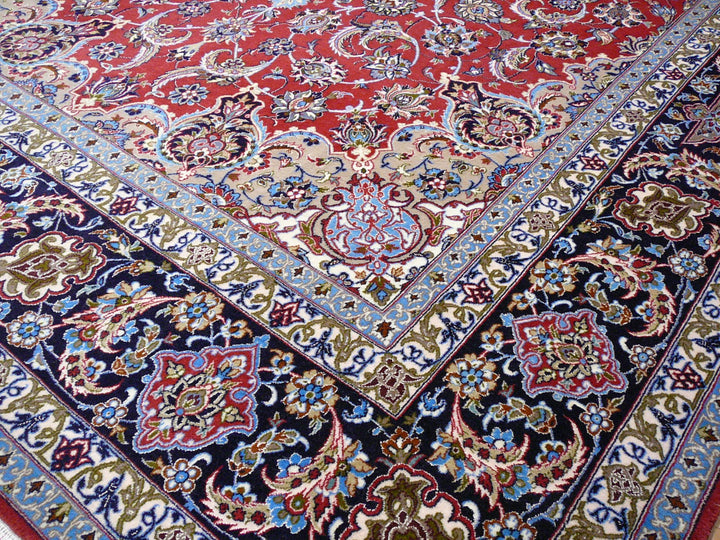 Shop the luxurious Isfahan rug, a perfect Persian rug made from Kurkwool and Silk. Size 10'9'' x 6'6''. Handwoven elegance for your home decor. 13592 Djoharian 