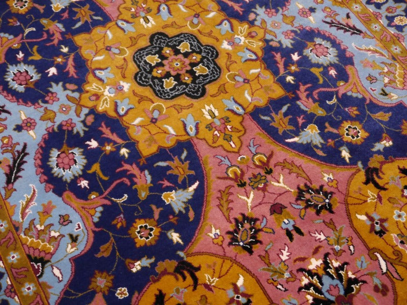Rug with Petag Tabriz Design 6 x 4 ft hand-knotted