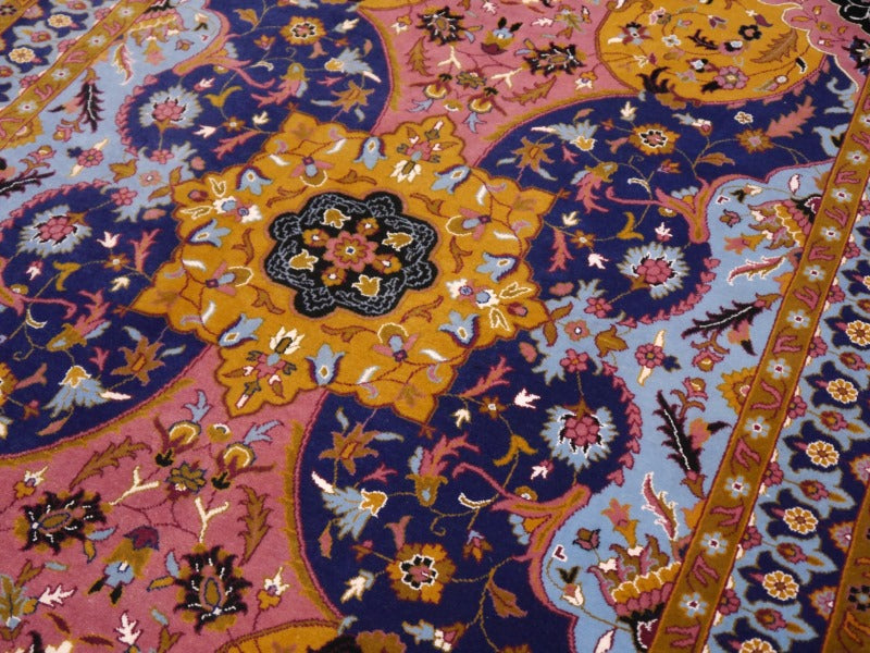 Rug with Petag Tabriz Design 6 x 4 ft hand-knotted