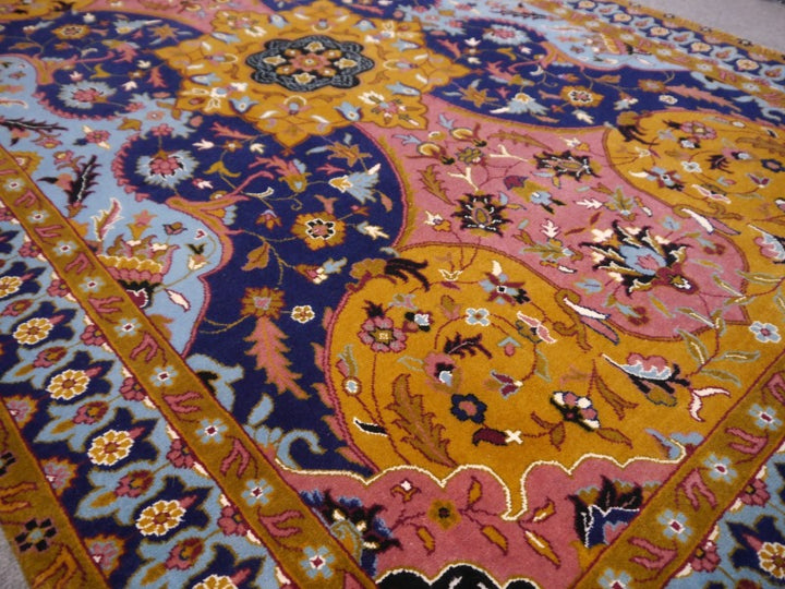 Rug with Petag Tabriz Design 6 x 4 ft hand-knotted