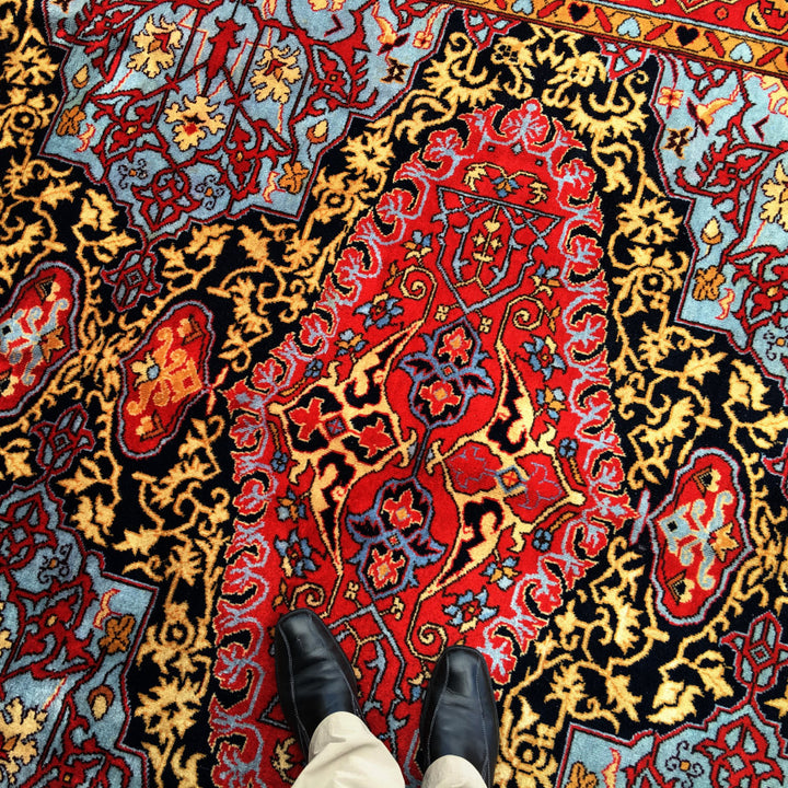 Oushak medallion rug full view, 412 × 228 cm — Djoharian 14757