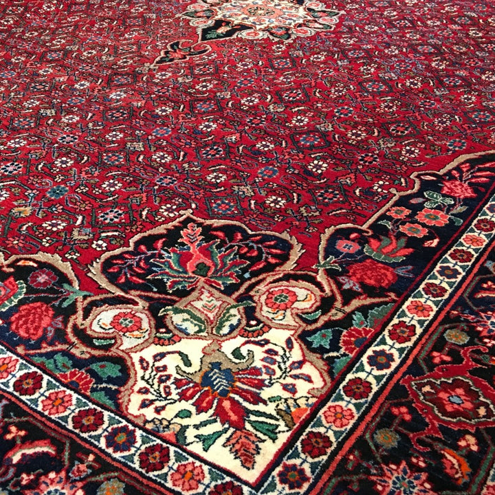 Rosenbidjar Teppich rot mit Elfenbein-Medaillon, 404 × 283 cm – 14764