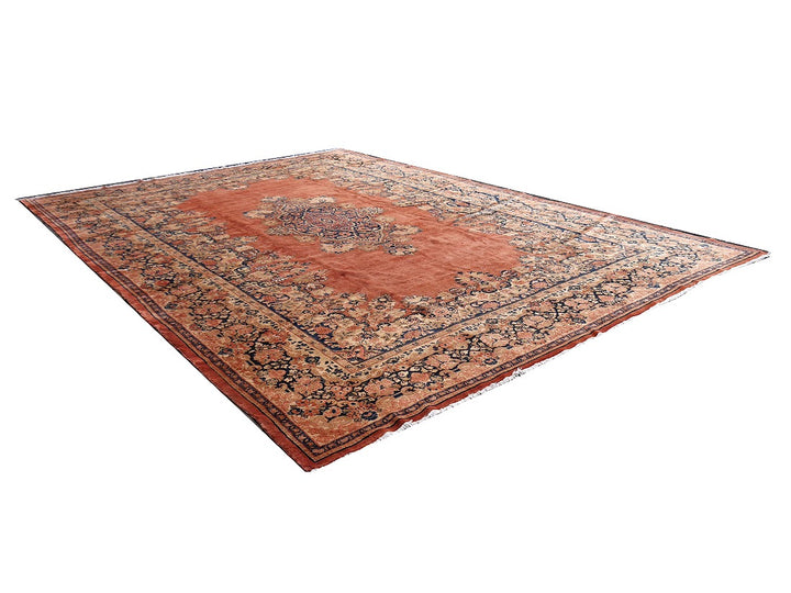 Mahal Persian Rug Oversized semi antique 18 x 13 ft 15053 (17.7 x 12.5 ft) Design: Traditional Mahal Sultanabad, Persian Oriental Rug
Mahal Persian Sarouk rug. Beautiful Sarouk in excellent condition. Good full pile condition, vibrant colors. Great area rug for a living or dining room, bedroom, entry or office.