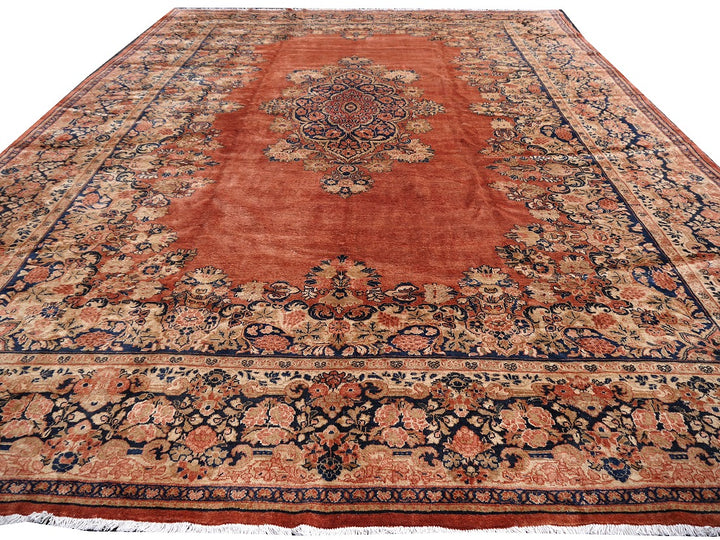 Mahal Persian Rug Oversized semi antique 18 x 13 ft 15053 (17.7 x 12.5 ft) Design: Traditional Mahal Sultanabad, Persian Oriental Rug
Mahal Persian Sarouk rug. Beautiful Sarouk in excellent condition. Good full pile condition, vibrant colors. Great area rug for a living or dining room, bedroom, entry or office.