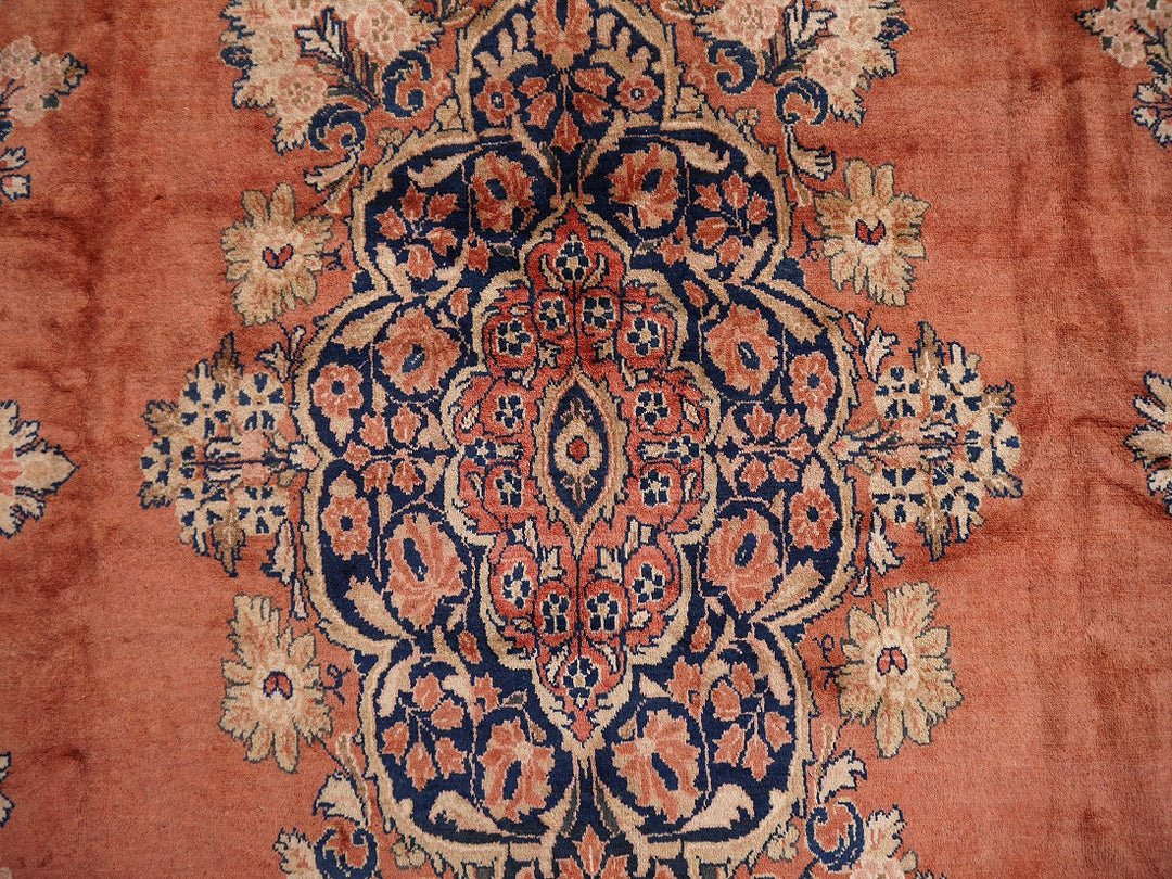 Mahal Persian Rug Oversized semi antique 18 x 13 ft 15053 (17.7 x 12.5 ft) Design: Traditional Mahal Sultanabad, Persian Oriental Rug
Mahal Persian Sarouk rug. Beautiful Sarouk in excellent condition. Good full pile condition, vibrant colors. Great area rug for a living or dining room, bedroom, entry or office.
