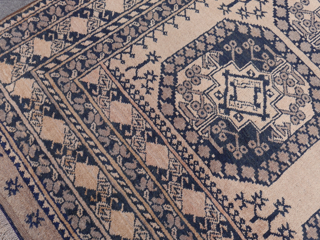 15105 Ersari Rug Afghan vintage 7.6 x 10 ft hand knotted wool