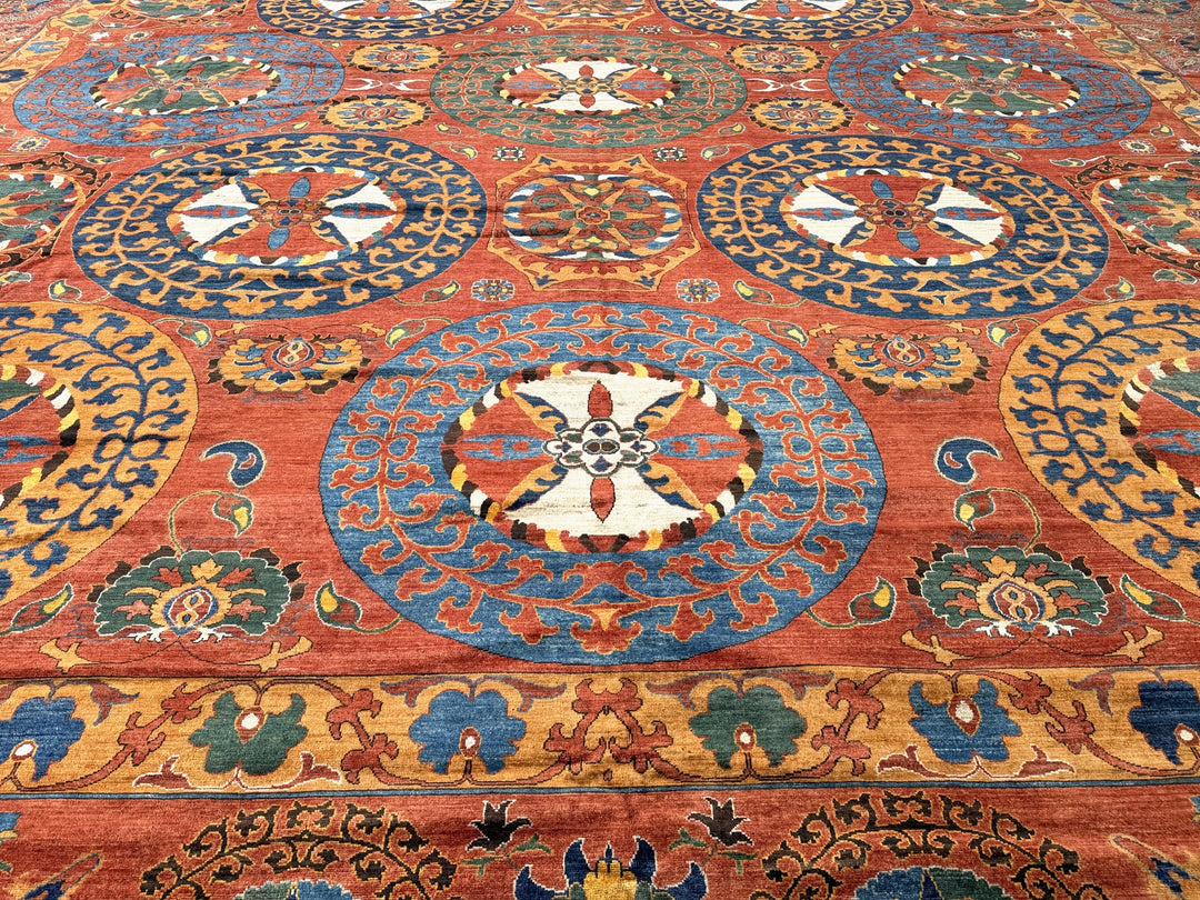 Palatial hand-knotted Rug Djoharian Collection 22x25 ft 750 x 650 cm Medaillon