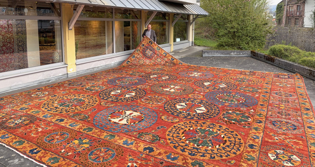 Palatial hand-knotted Rug Djoharian Collection 22x25 ft 750 x 650 cm Full