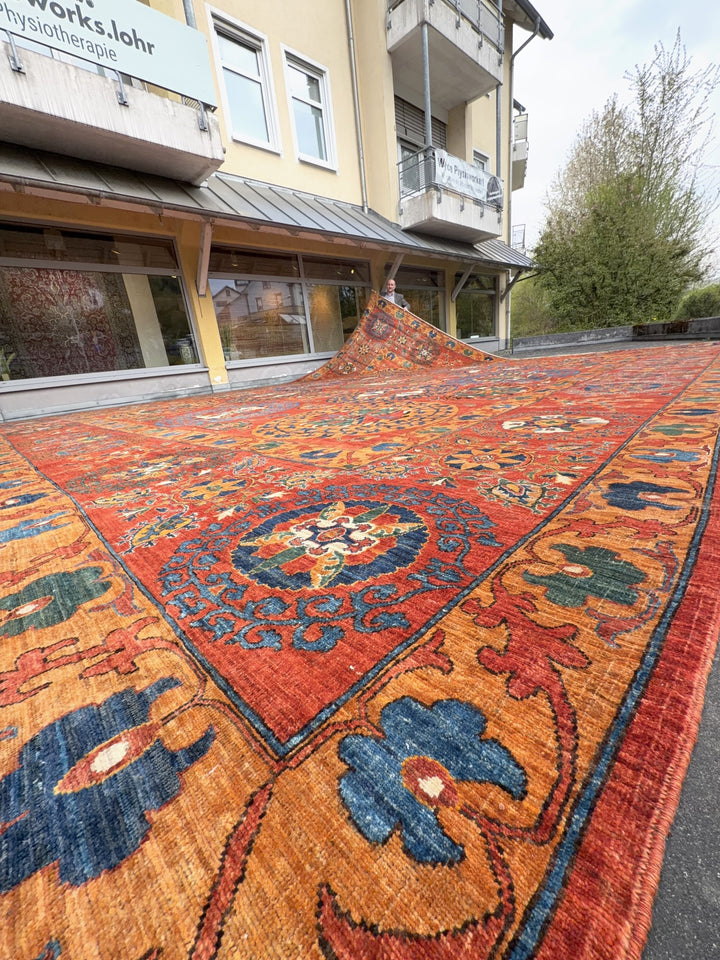 Palatial hand-knotted Rug Djoharian Collection 22x25 ft 750 x 650 cm Full 03