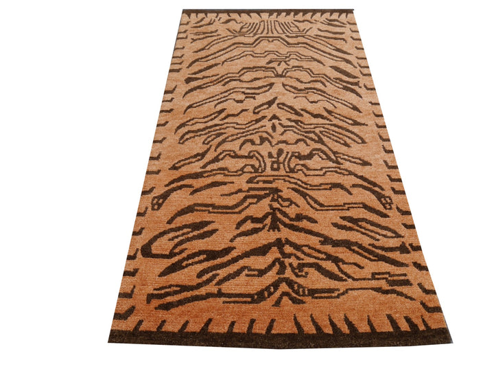 15686 Tibetan Tiger Rug 6 x 3 ft Biskuit Brown