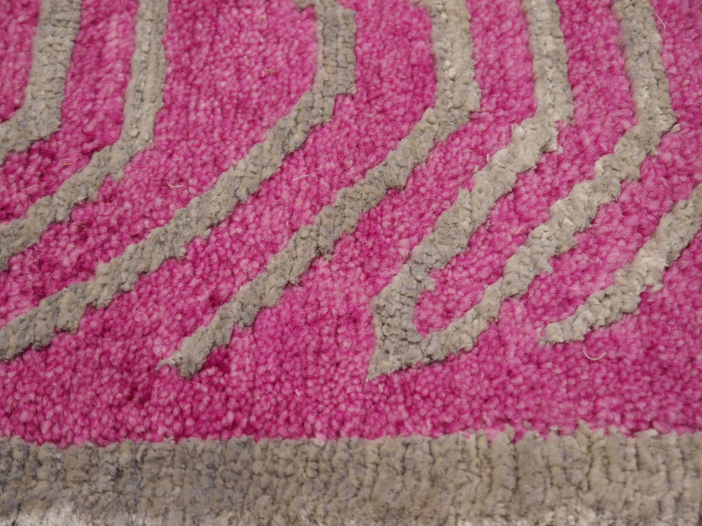 Pink Wool Tibetan Tiger Rug 6 x 3 ft Silver Silk 15695

Tibetan Tiger Rug 6 x 3 ft hand-knotted from pink wool and silver silk. Custom sizes and designs available. Djoharian Collection 15695