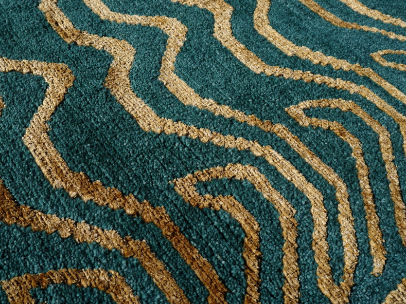 15701 Tibetan Tiger Rug 6 x 3 ft Emerald Wool Gold Silk