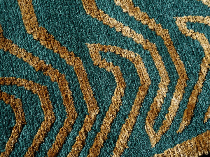 15701 Tibetan Tiger Rug 6 x 3 ft Emerald Wool Gold Silk
