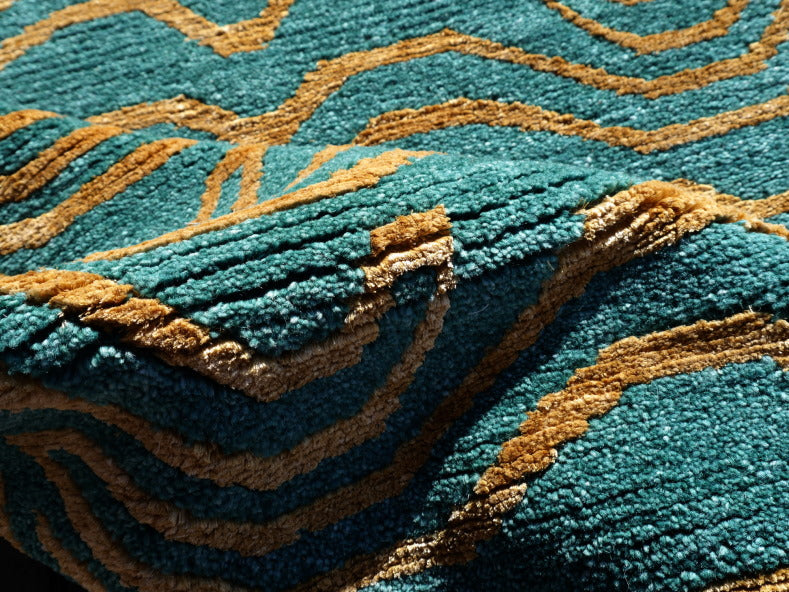 15701 Tibetan Tiger Rug 6 x 3 ft Emerald Wool Gold Silk
