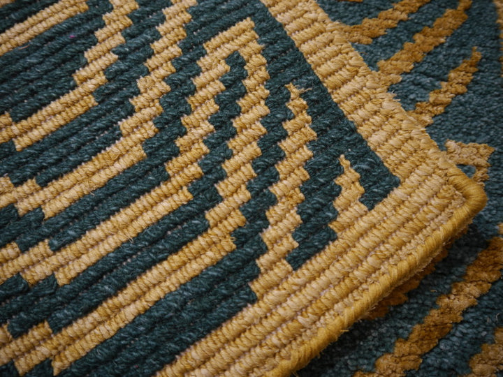 15701 Tibetan Tiger Rug 6 x 3 ft Emerald Wool Gold Silk