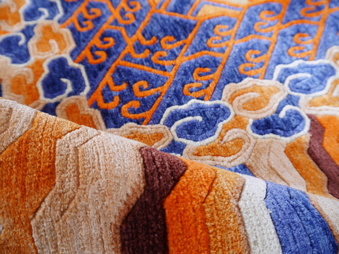 Dragon Rug Imperial Silk China hand-knotted beige orange blue