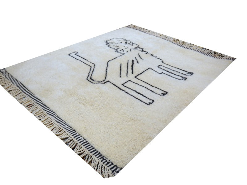 Beni Ourain Mrirt lion rug, detail of stylised lion motif
