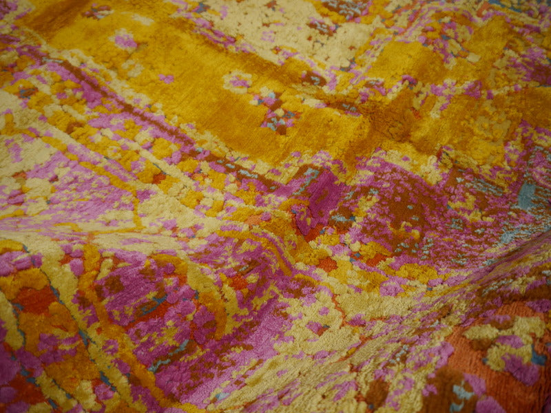15975 Superior Luxury Rug Heriz, Contemporary Rug in Silk by Djoharian Design