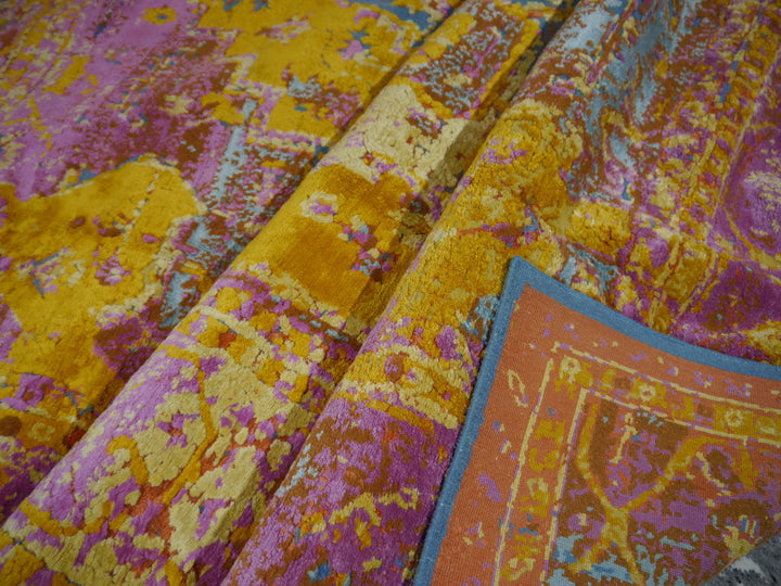 15975 Superior Luxury Rug Heriz, Contemporary Rug in Silk by Djoharian Design