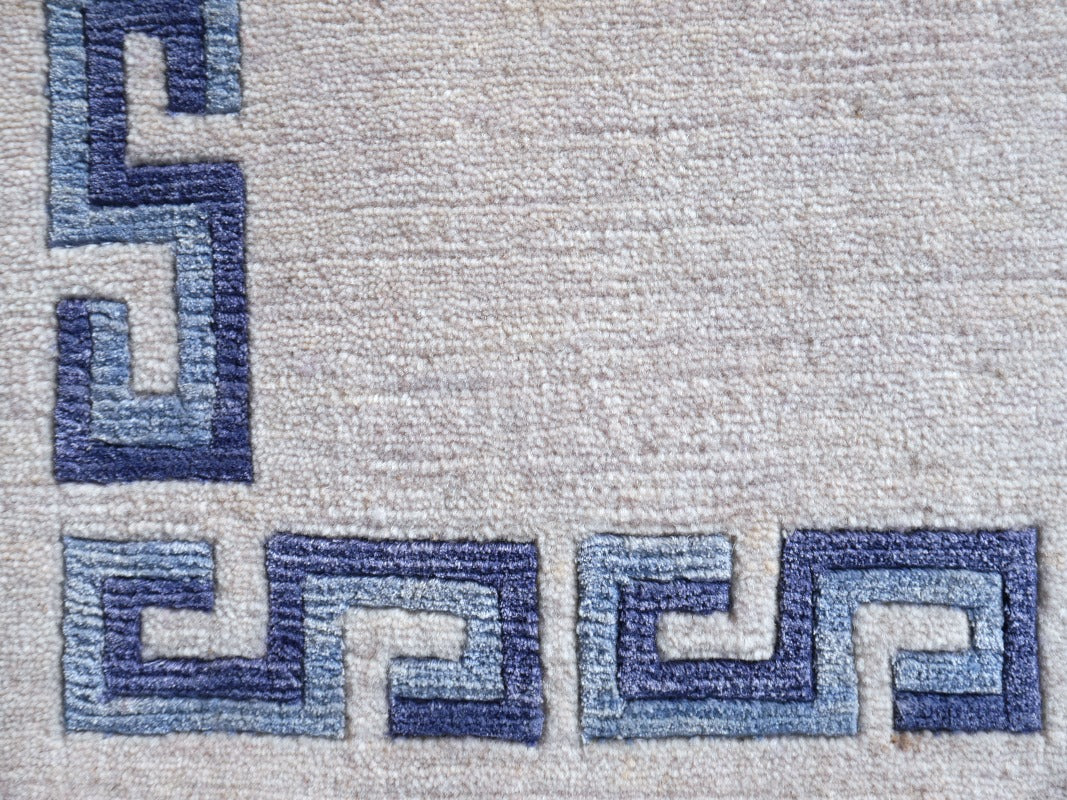 Dragon Rug China Design hand-knotted beige blue