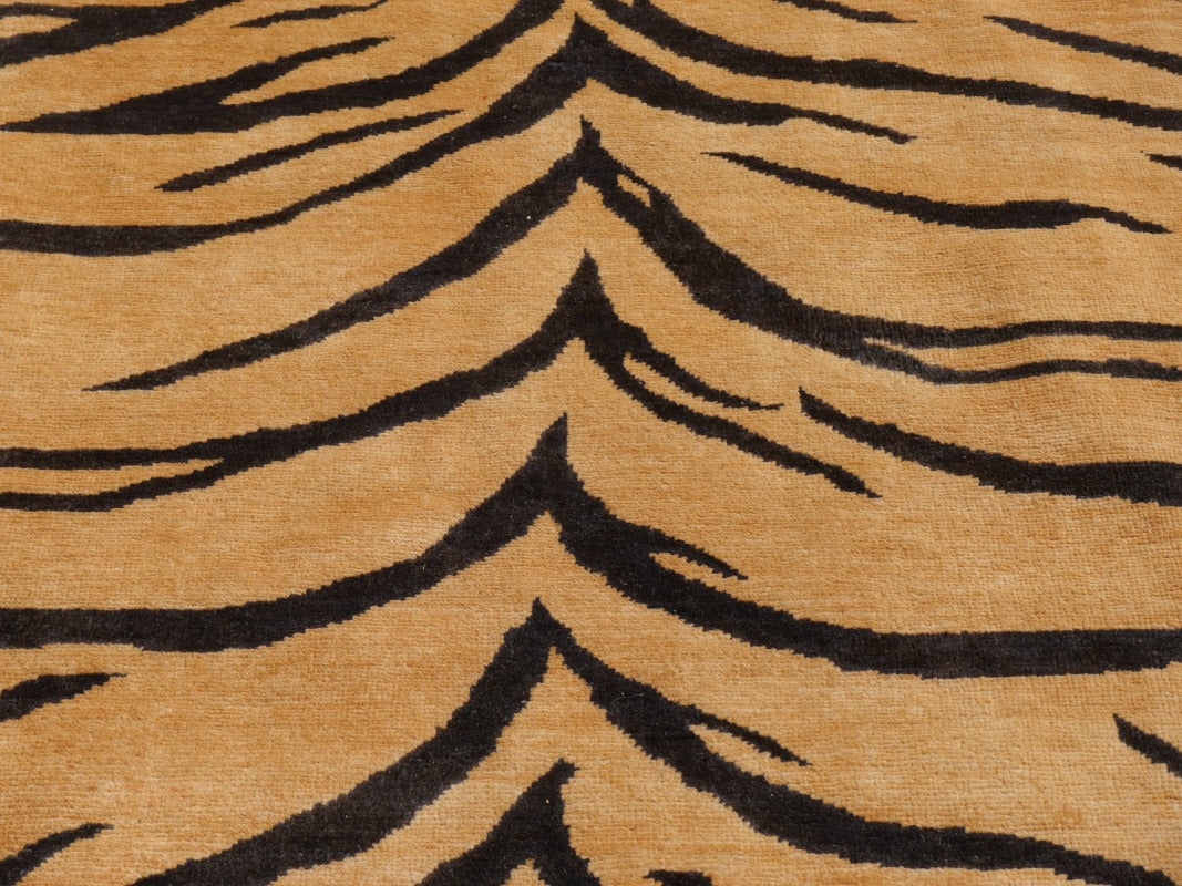 16230 Tiger Rug 11.3 x 8.1 ft hand-knotted