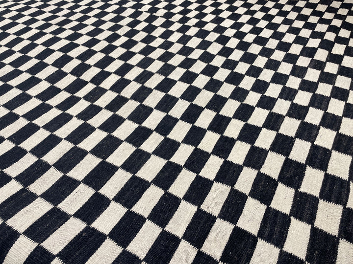 MAZANDARAN Kilim ROXANE Flatweave 15 x 12 ft Black Wool-White 16427
