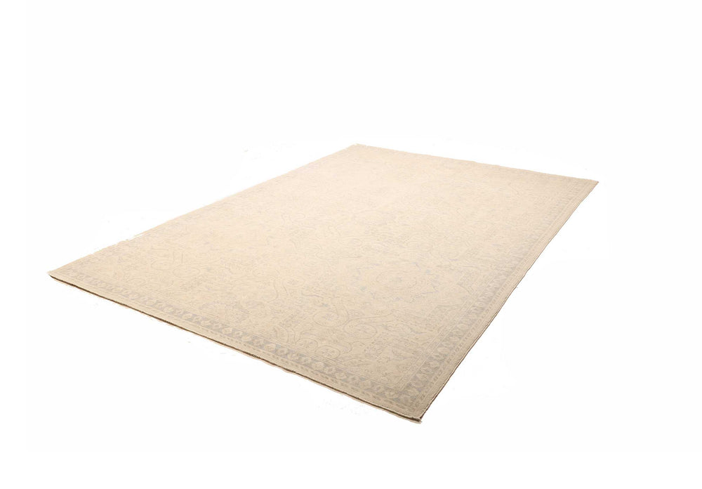 Fine Oushak design rug 205 x 290 cm, faded ivory and powder blue – full view in perspective – 16614