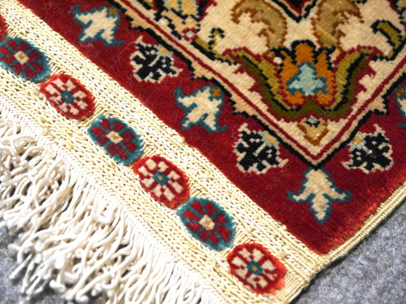 Özipek Hereke silk rug 14279 — detail 06
