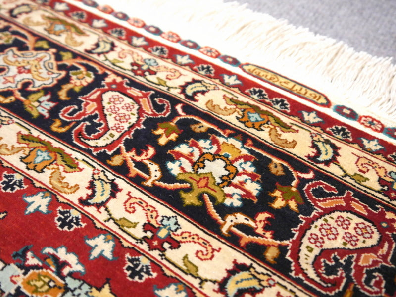 Özipek Hereke silk rug 14279 — detail 11