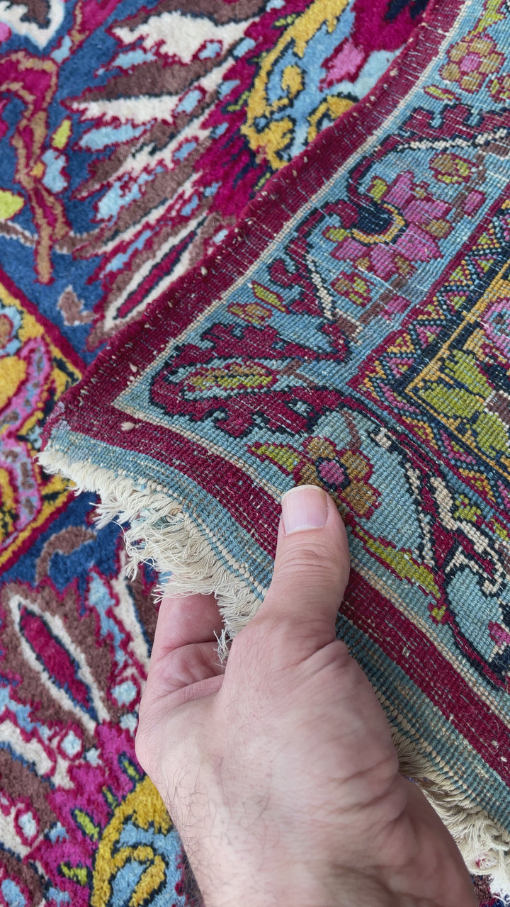 Antique Kirman Yazd palace rug 22.3 x 15.4 ft 680 x 470 cm hand-knotted
Rare and fine palace rug Kirman Yazd oversized carpet in large format and excellent condition. TOP piece. Djoharian Collection