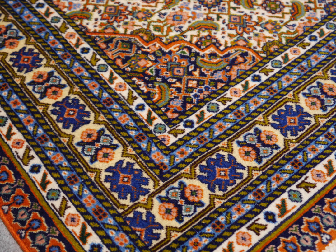 Vintage Tabriz 50 Raj Mahi Rug 4.9 × 6.9 ft (211 × 150 cm) Rust Navy Ivory | 14096