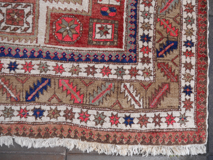 Heriz Vintage Rug hand knotted wool